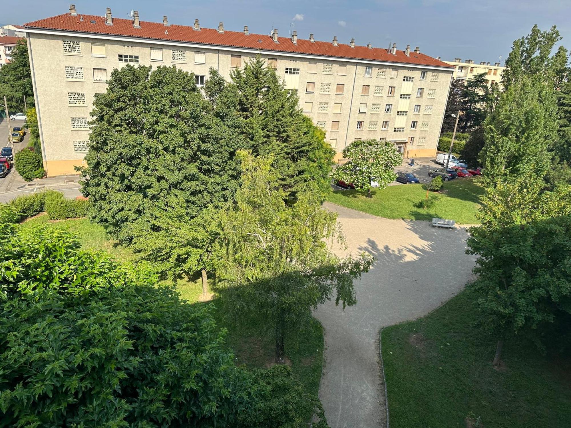 Grand Appartement Bron Centre Proche Eurexpo Et Groupama Zewnętrze zdjęcie